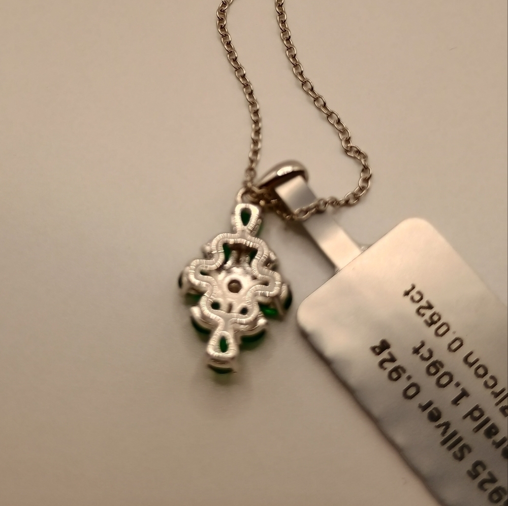 Green Emeralds And White Zircon Silver Necklace - Picture 6 of 6